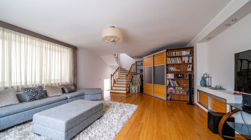 Современный таунхаус в КП Вешки-2