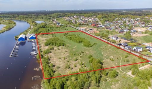 Участок на первой линии в Авроре