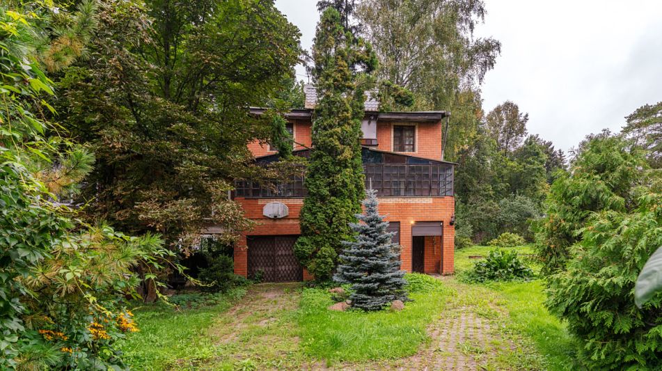 Кирпичный дом в Деденево