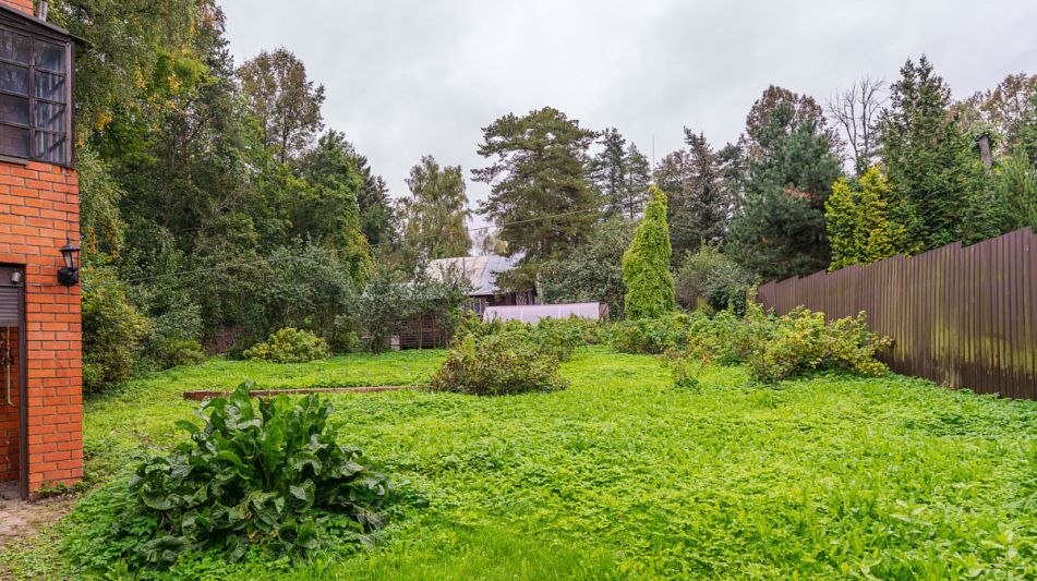 Кирпичный дом в Деденево