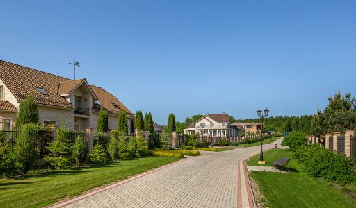 Дом с видом на воду в КП Пчелка