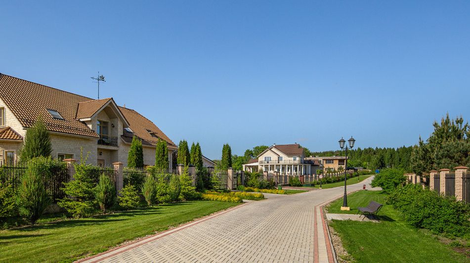 Дом с видом на воду в КП Пчелка