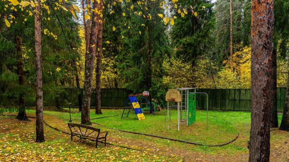 Дом на пруду в Летчике-испытателе