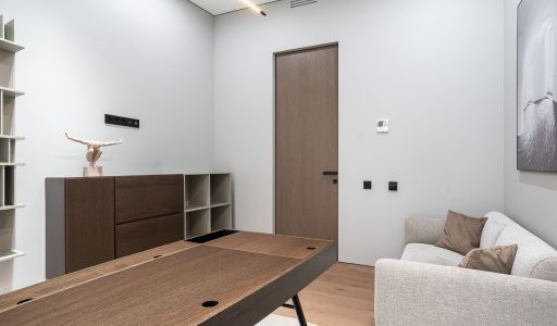 Дом с бассейном в КП Монтевиль