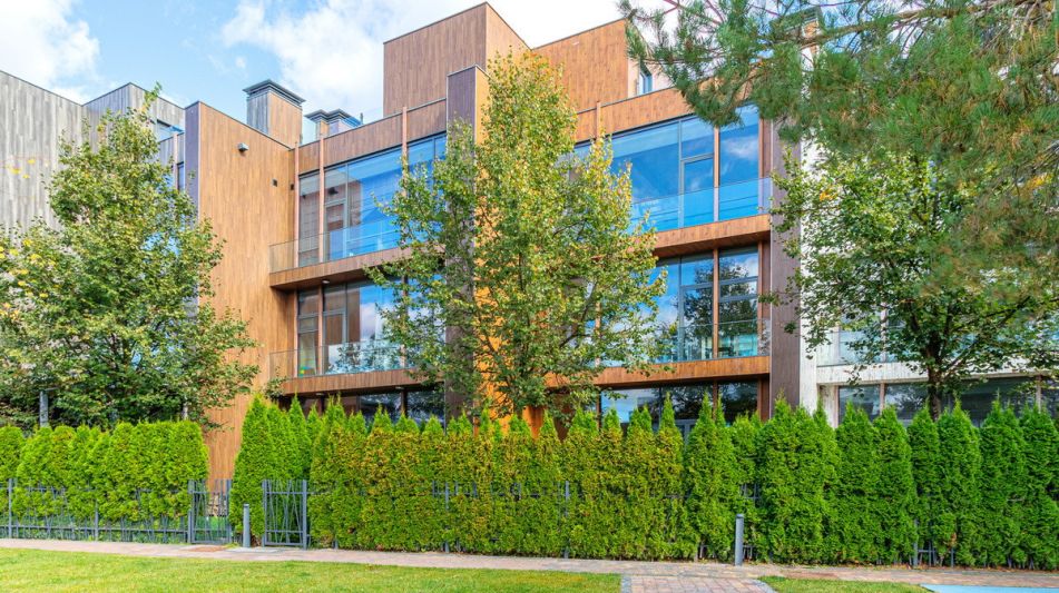 Таунхаус у парка в КП Футуро Парк