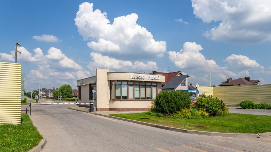 Дом у озера в КП Новорижский