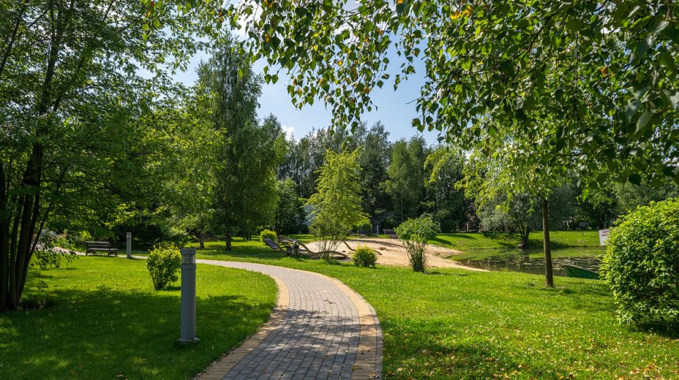 Дом у озера в КП Новорижский