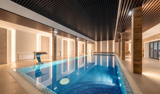 Дом с бассейном в КП Пестово