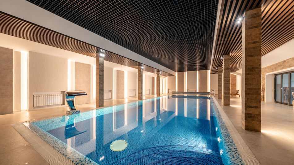 Дом с бассейном в КП Пестово