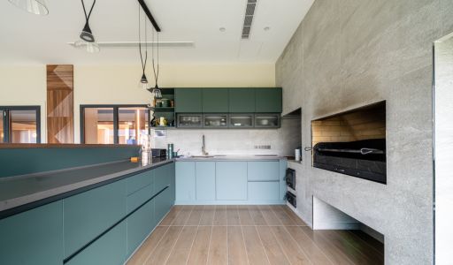 Дом с бассейном в КП Пестово