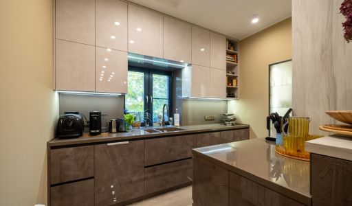 Дом с бассейном в КП Пестово