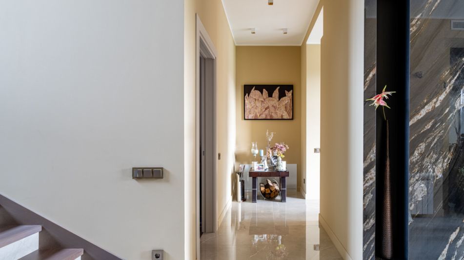 Дом с бассейном в КП Пестово