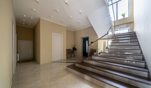 Дом с бассейном в КП Пестово