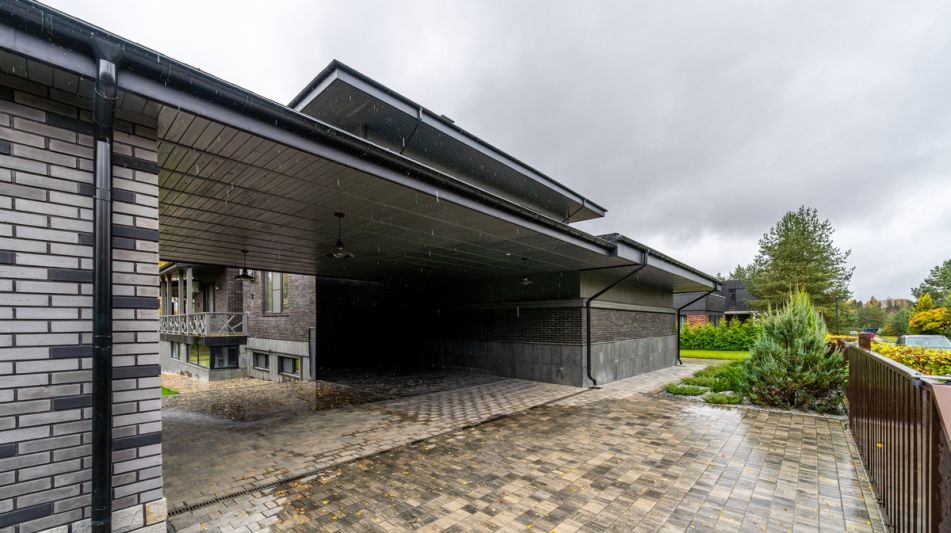 Дом c видом на воду в КП Монаково