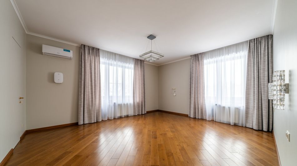 Дом c видом на воду в КП Монаково