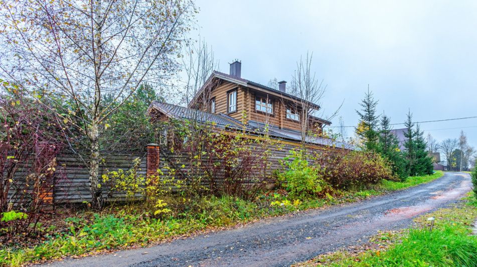 Дом в поселке 