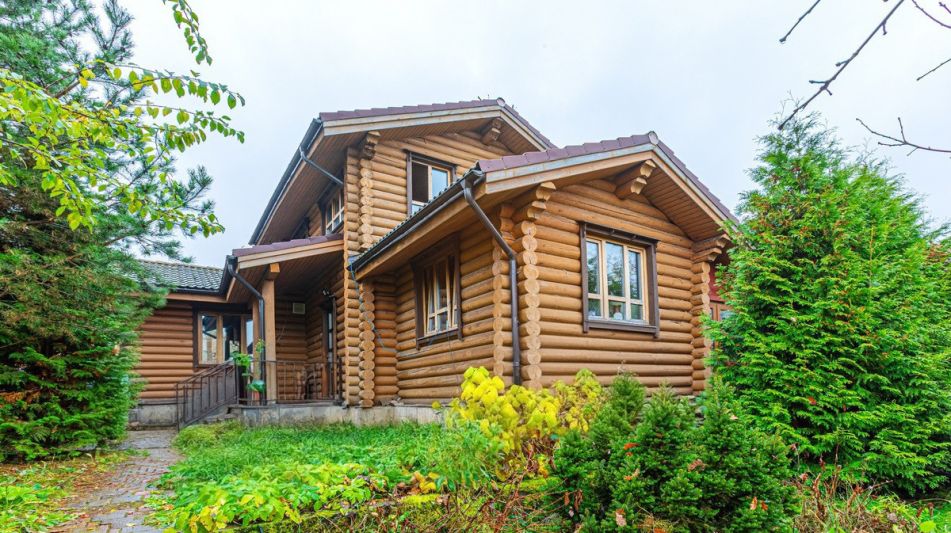 Дом в поселке 