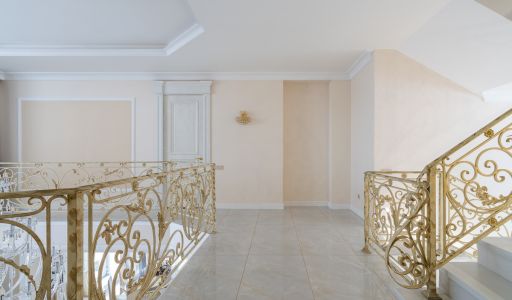 Резиденция на 1 линии в КП Аврора