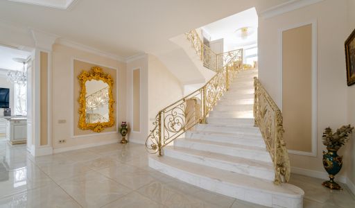 Резиденция на 1 линии в КП Аврора