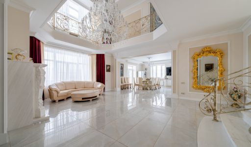 Резиденция на 1 линии в КП Аврора