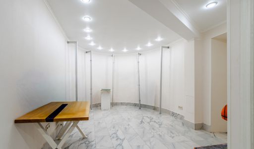 Резиденция на 1 линии в КП Аврора