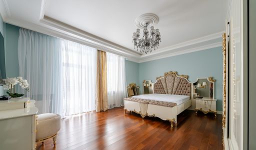 Резиденция на 1 линии в КП Аврора