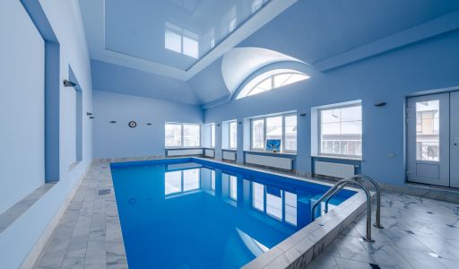 Резиденция на 1 линии в КП Аврора