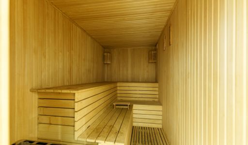 Дом с бассейном в Новогорске