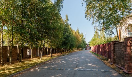 Дом с бассейном в Новогорске