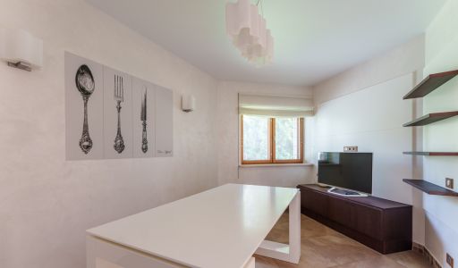 Дом с бассейном в Новогорске