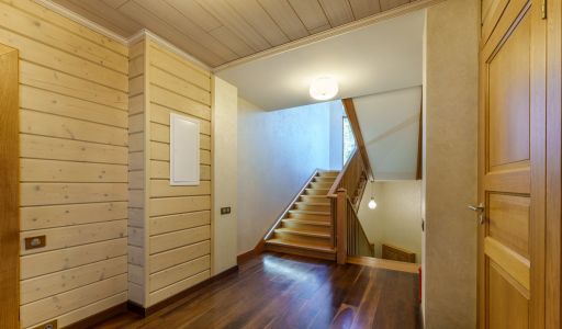 Дом с бассейном в Новогорске