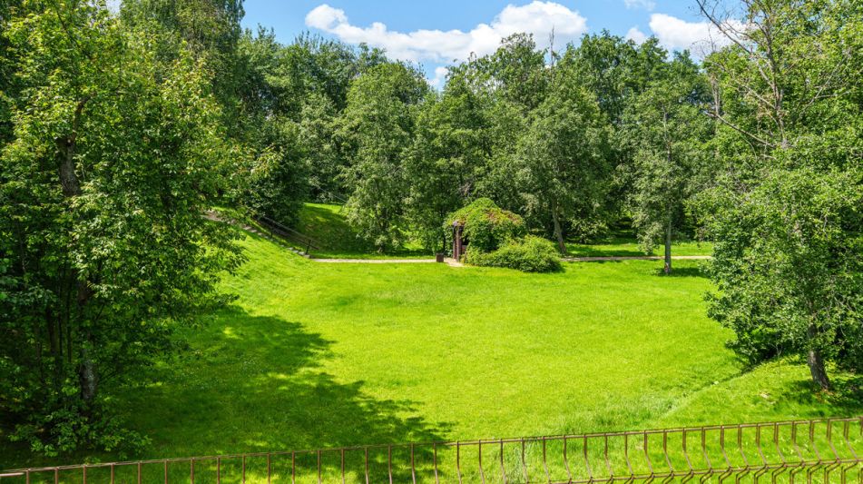 Современный дом в КП Монтевиль