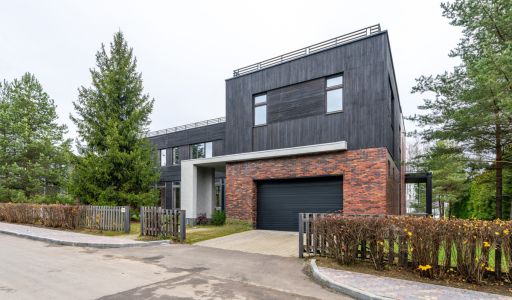 ДОМ НА ПЕРВОЙ ЛИНИИ В КП МОНАКОВО