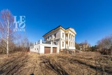 Дом с видом на озеро КП Монолит