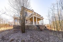 Дом с видом на озеро КП Монолит