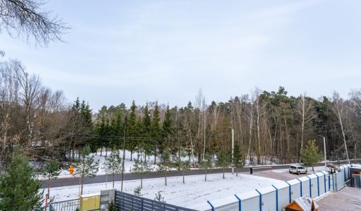 Новый дом около леса 9 км от МКАД