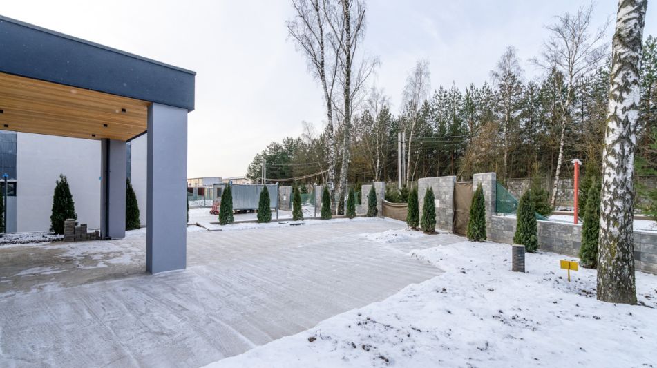 Новый дом около леса 9 км от МКАД