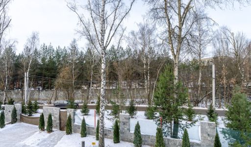 Новый дом около леса 9 км от МКАД