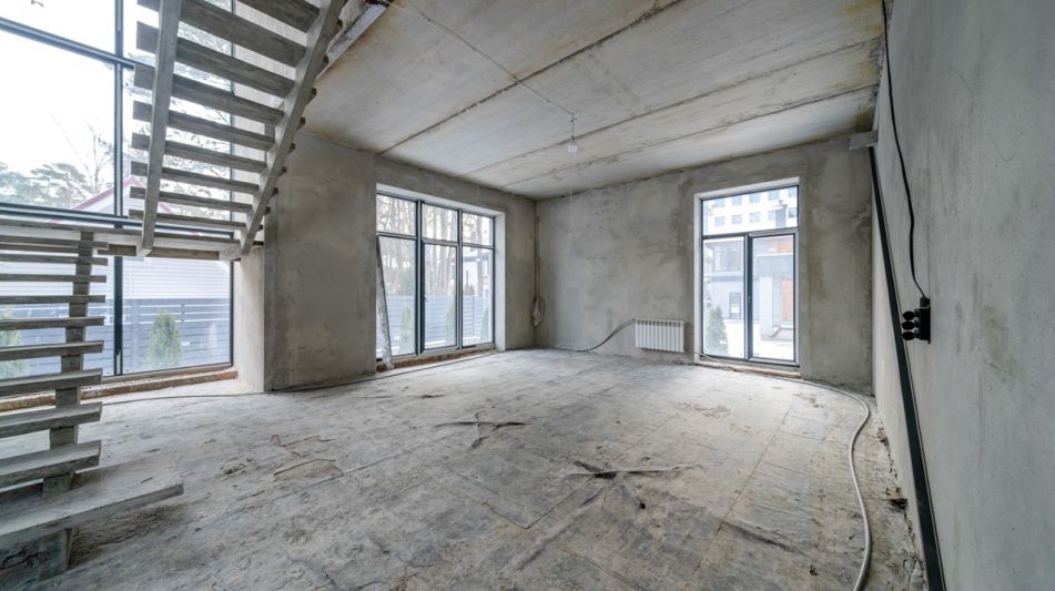 Новый дом около леса 9 км от МКАД