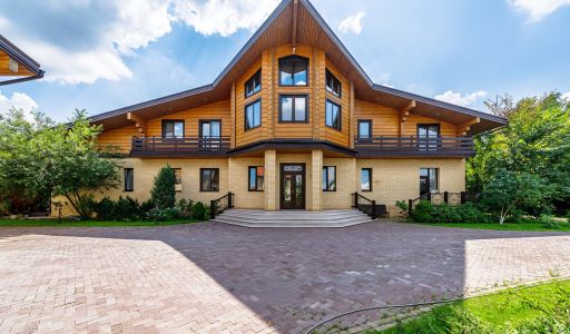 Дом у озера в КП Дольче Вита