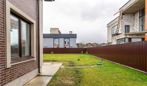 Дом White Box в Беляниново