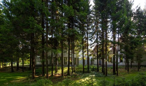 Усадьба в поселке Аксаково