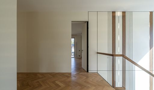 Дом у озера в КП Усадьба