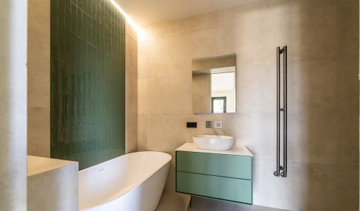 Дом у озера в КП Усадьба