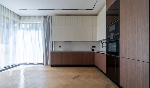 Дом у озера в КП Усадьба