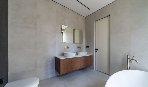 Дом у озера в КП Усадьба