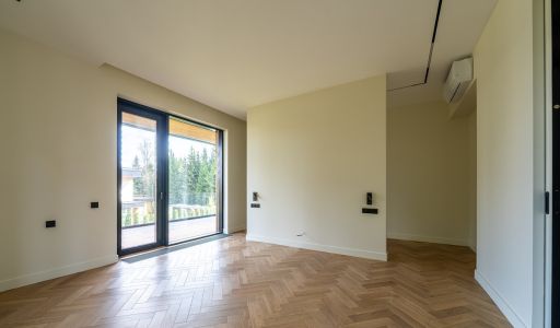 Дом у озера в КП Усадьба