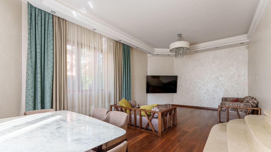 Дом с бассейном в КП Лазурь