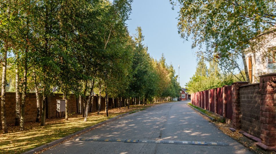 Дом с бассейном в КП Лазурь