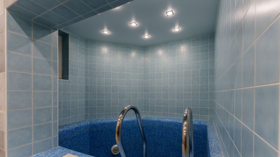 Дом с бассейном в КП Лазурь